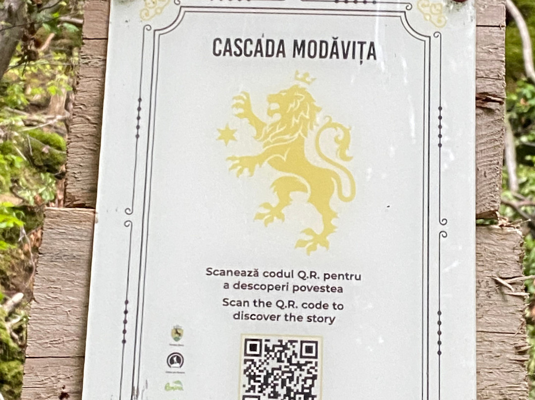 Modavita Waterfall-Moldova Noua必去景点