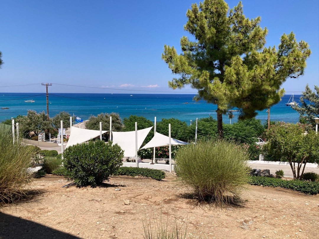 Porto Angeli Beach Resort Hotel主图