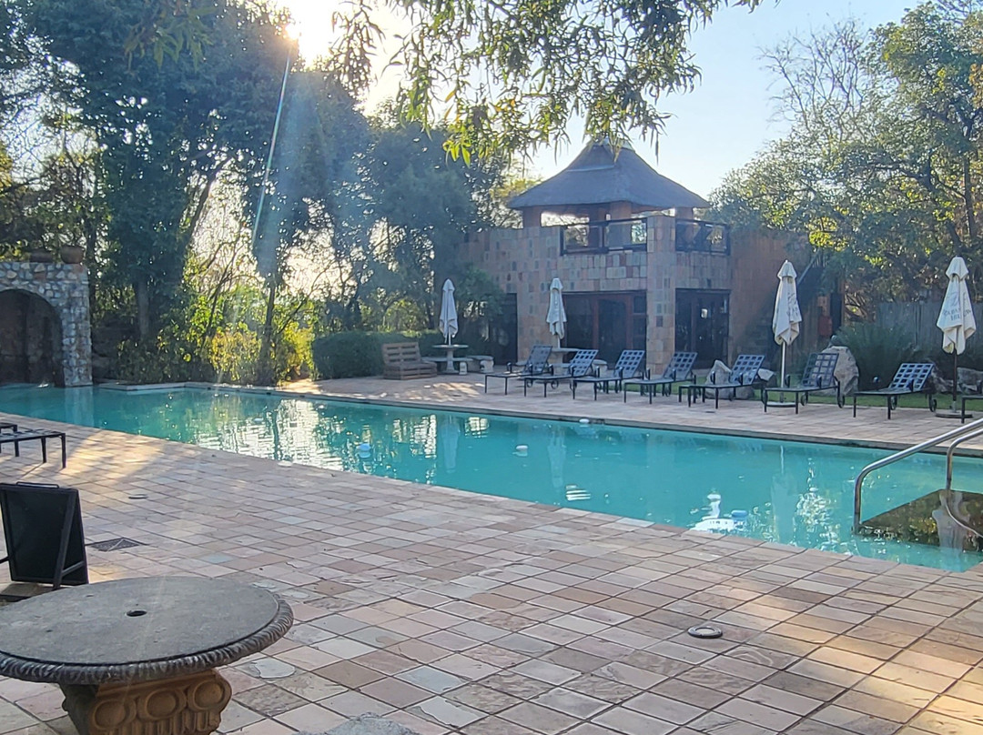 米斯泰山乡村酒店主图