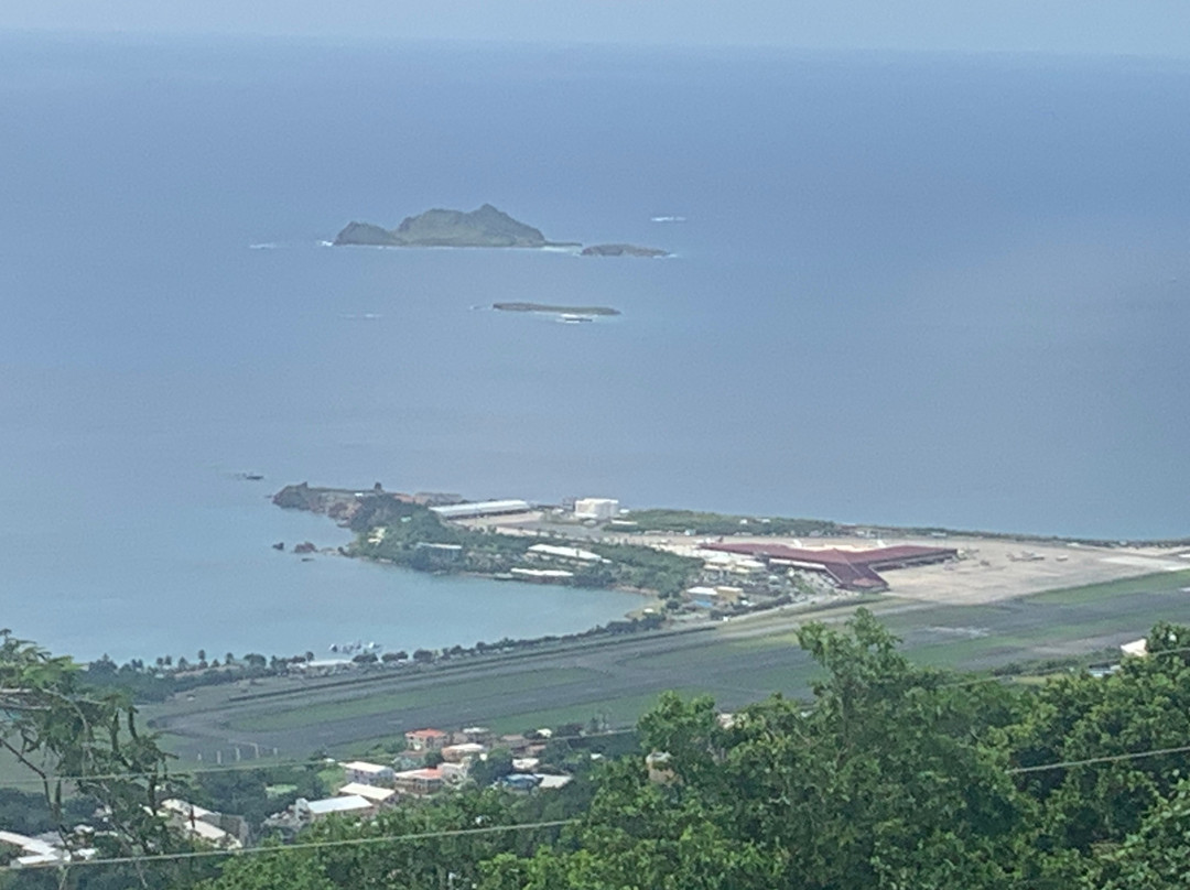 Big Love Taxi-夏洛特阿马利亚必去景点