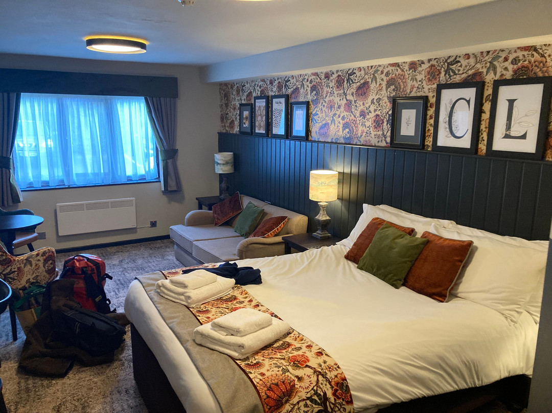Cat & Lion Country Pub And Hotel