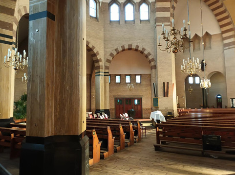 H.H. Engelbewaarders-利塞必去景点