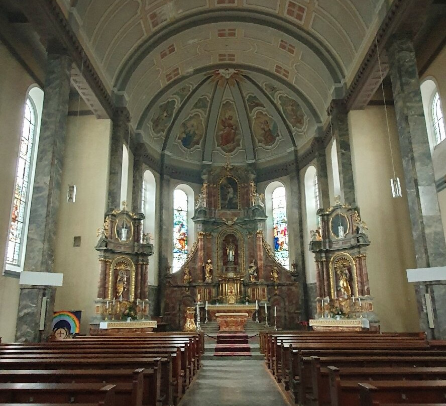 St Dionysius-Kruft必去景点