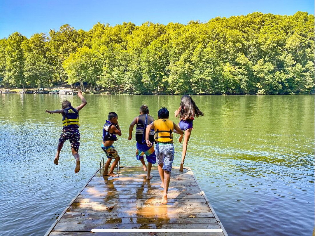 Wood Creek Lake-London必去景点