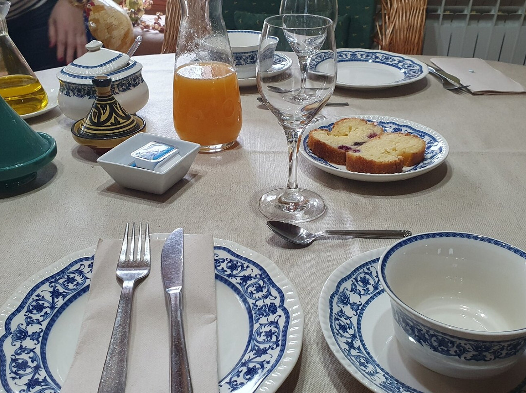 公鸡啼鸣酒店主图