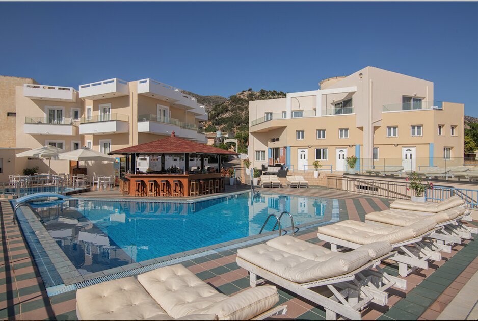 Filia Hotel Resort-泳池