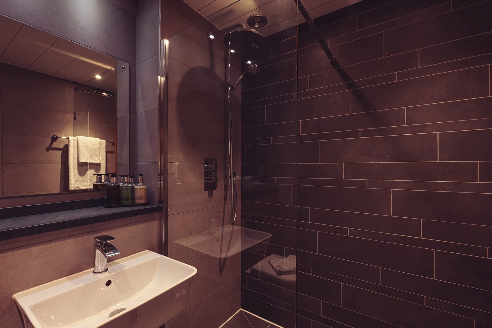 The Longlands Inn & Restaurant-浴室