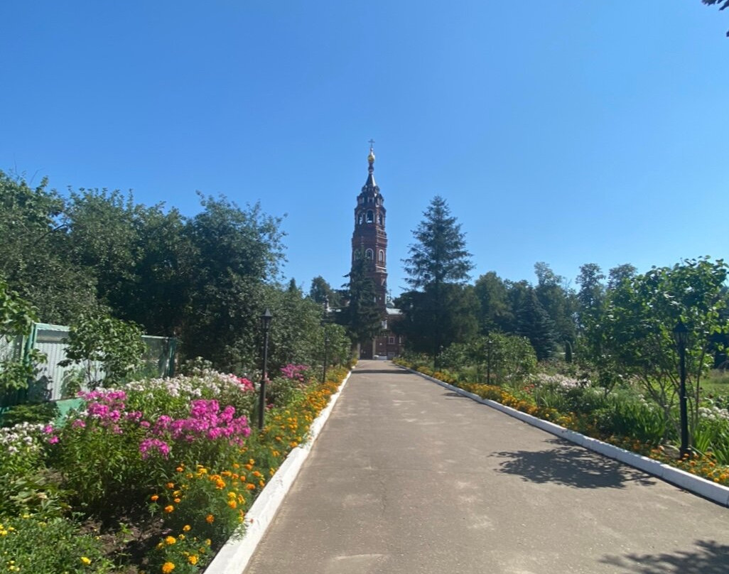 Sobor Pokrova Presvyatoy Bogoroditsy景点图片