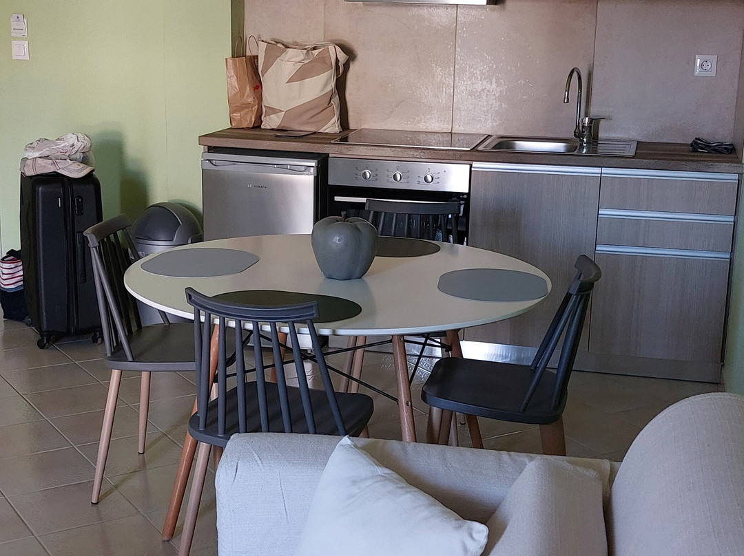 Waterlily Hotel主图