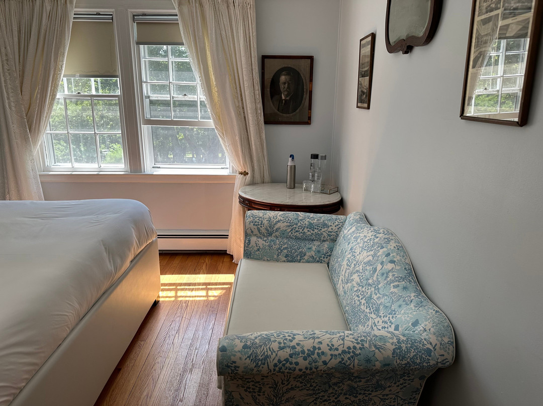 Ram's Head Inn主图