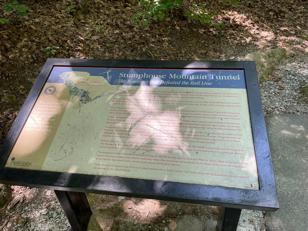 Stumphouse Mountain Tunnel景点图片