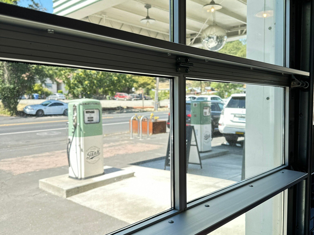 Tank Garage Winery-卡利斯托加必去景点