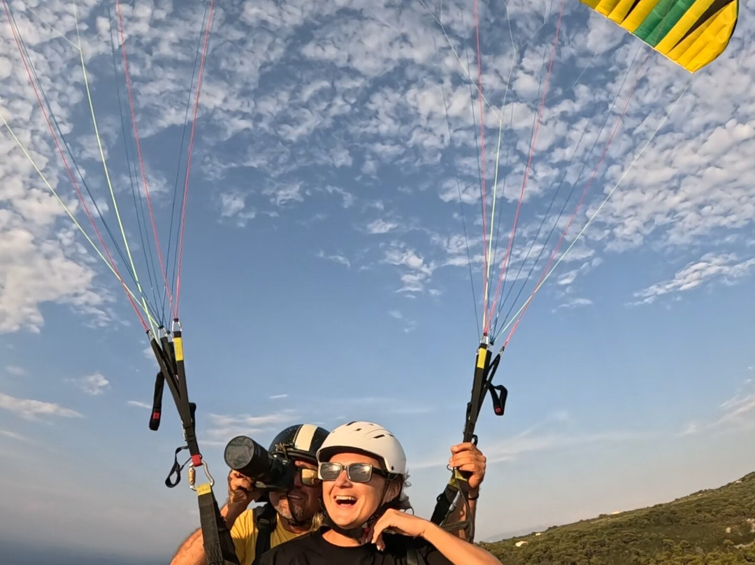 Lefkada Paragliding景点图片