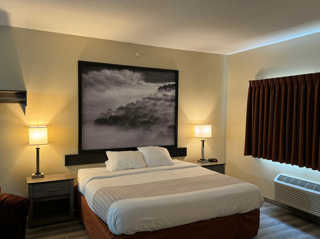 Super 8 by Wyndham Mason City主图