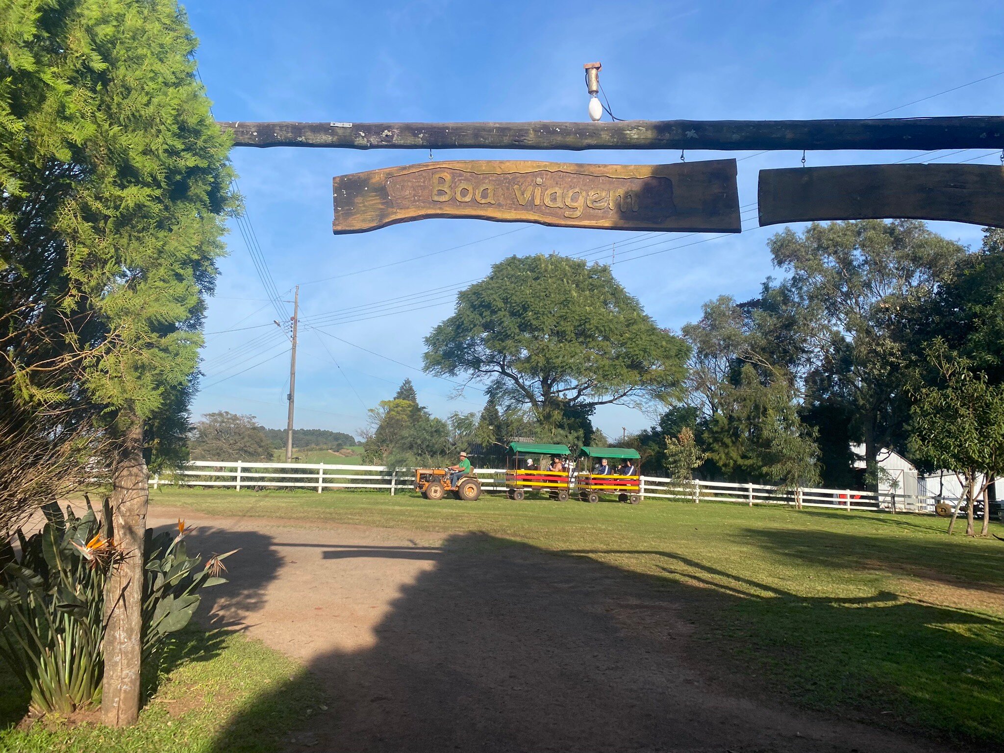 Fazenda Tropeiro Camponez-官方
