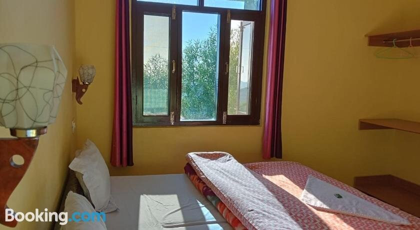 Meadow Residency Bir主图