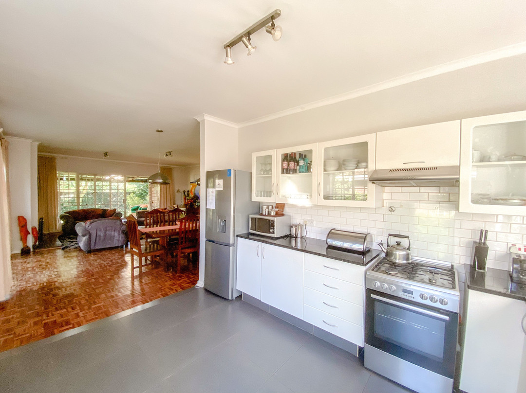 Sunbird Guest House主图