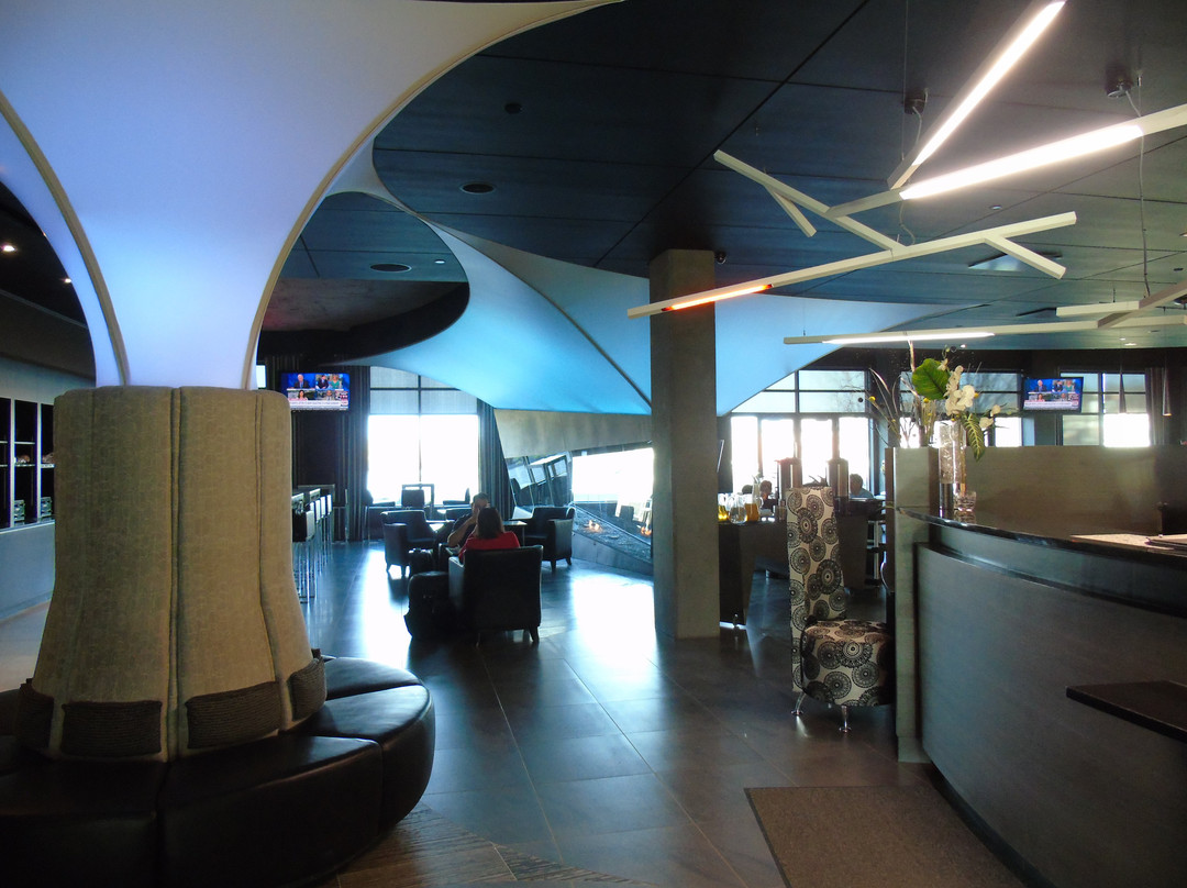 舍布鲁克时代大酒店主图