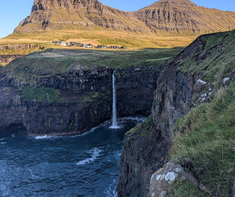 Mulafossur Waterfall-Vagar Island必去景点