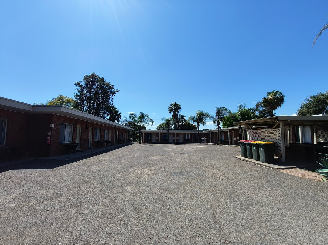 Red Chief Motel主图