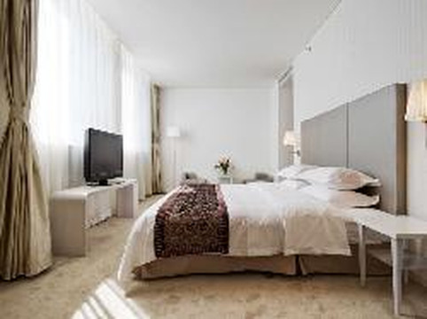 后海怡景酒店主图