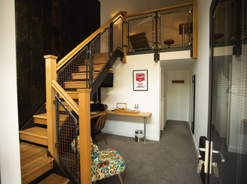 Owen House Farm主图