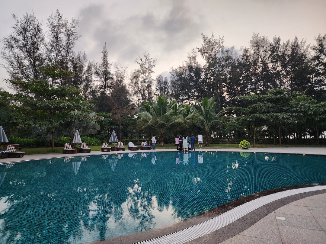 Denissons Beach Resort主图