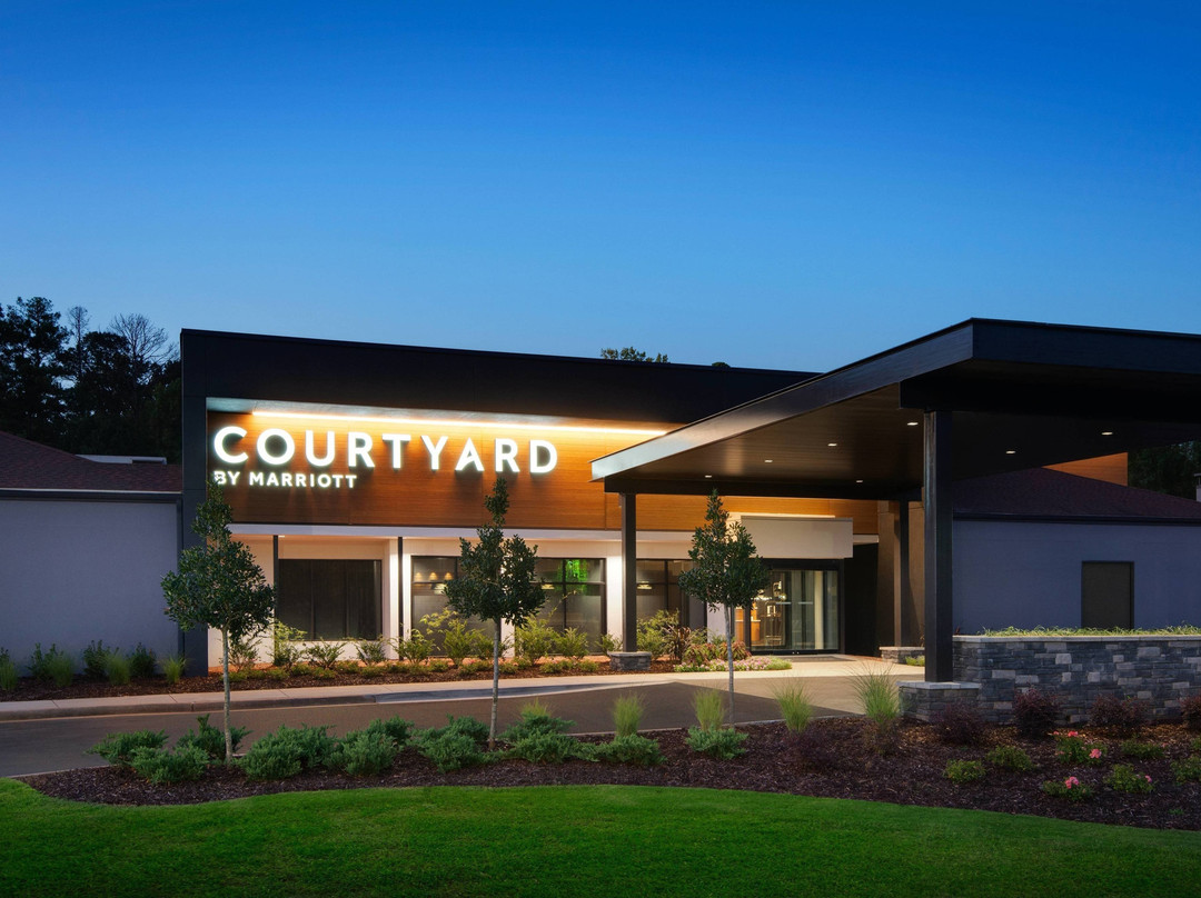 Courtyard by Marriott Birmingham Homewood主图