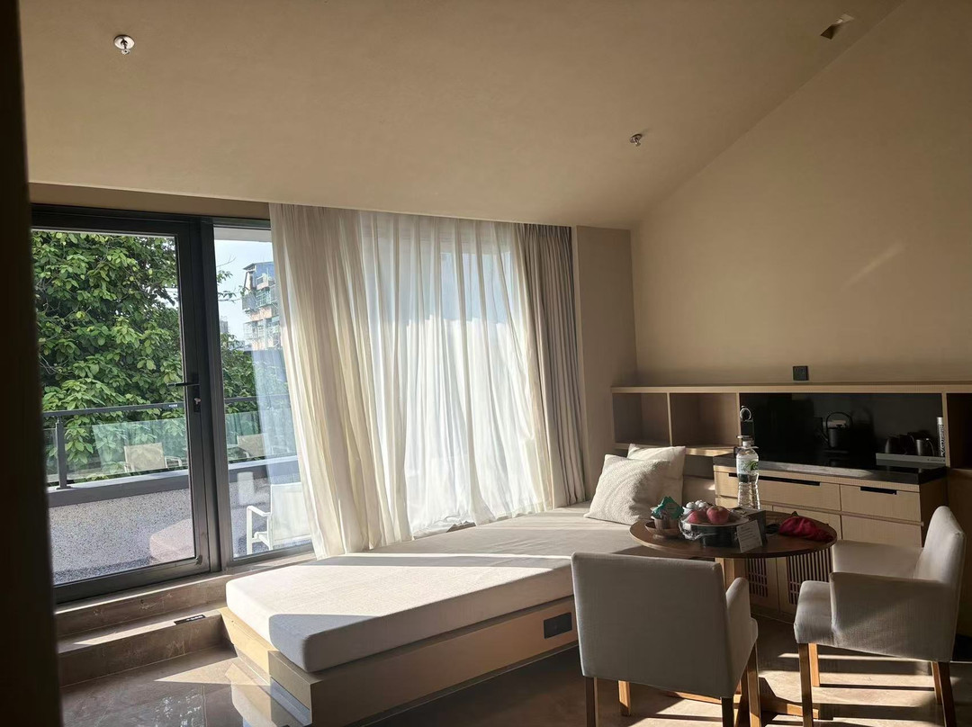 潮州古城有熊酒店主图