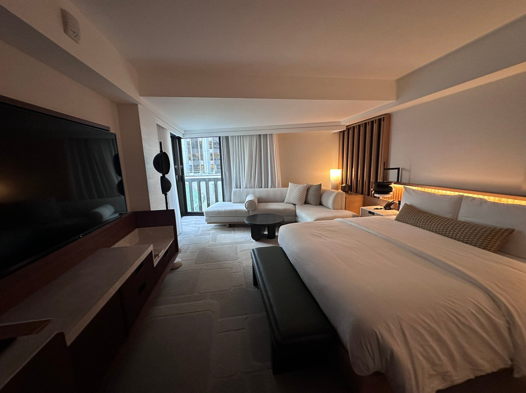 The Jay, Autograph Collection主图