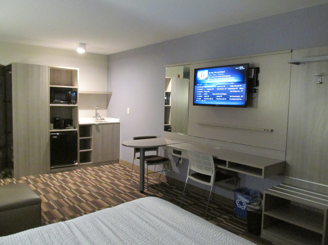 Microtel Inn & Suites by Wyndham Perry主图