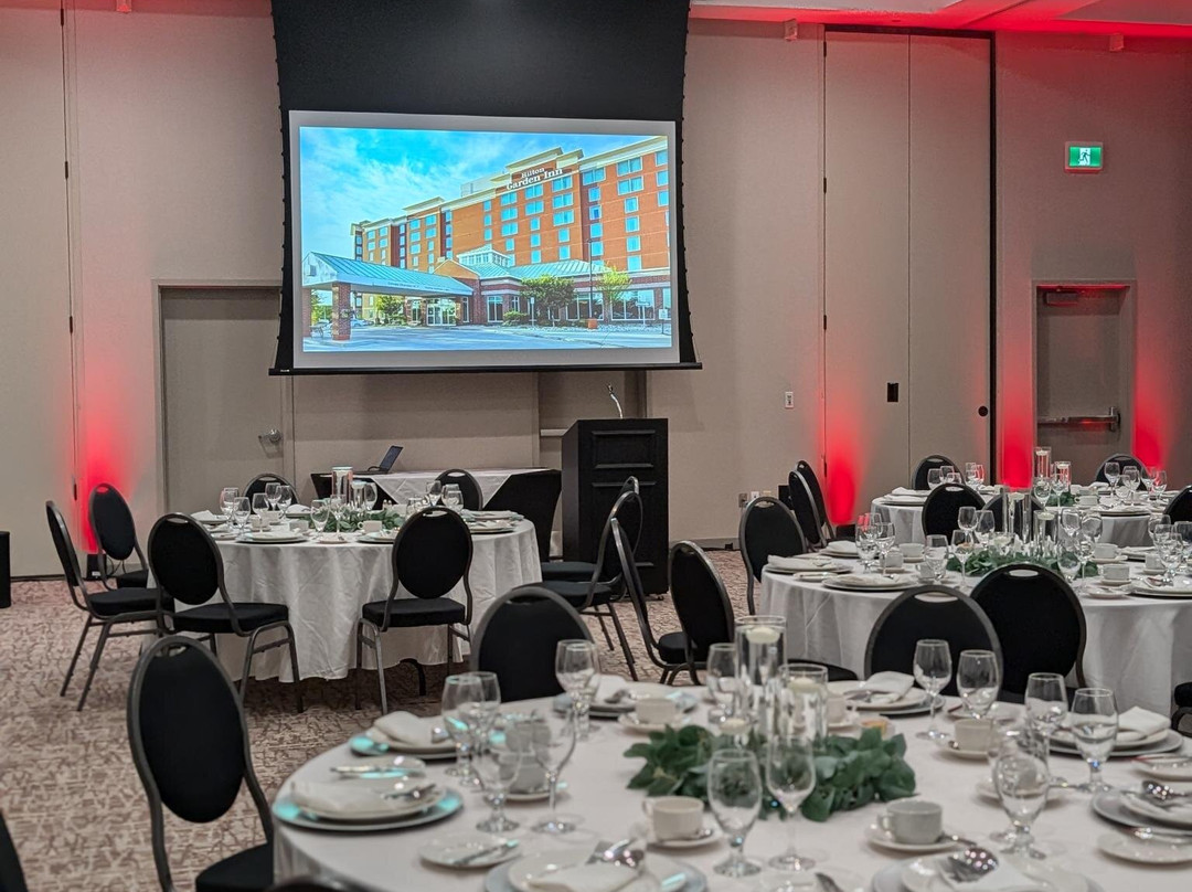 渥太华机场希尔顿花园酒店主图