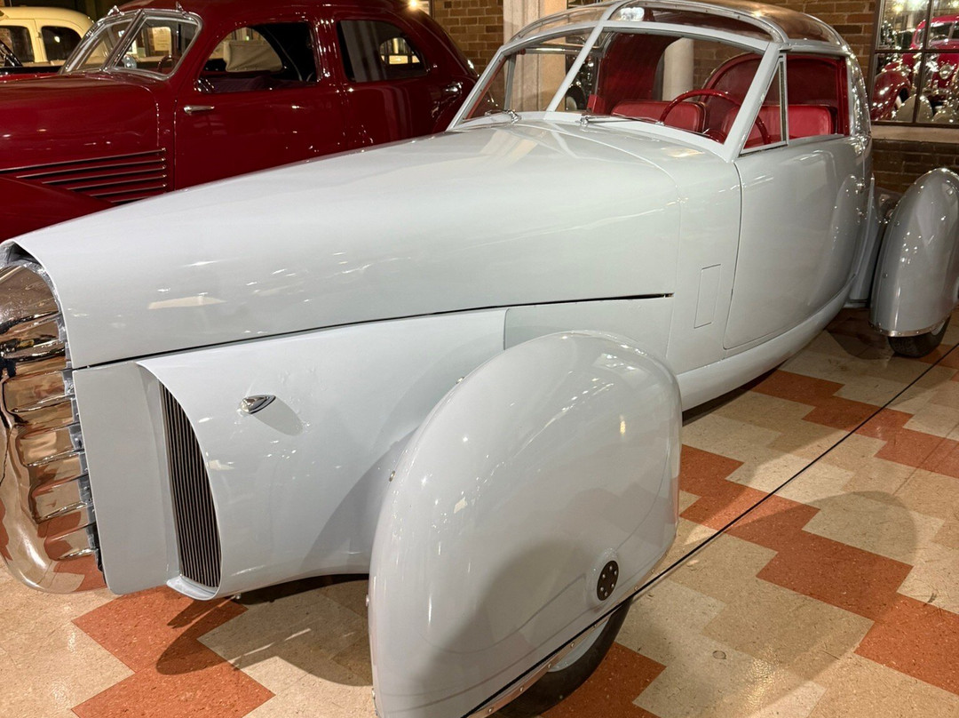 Auburn Cord Duesenberg Automobile Museum景点图片