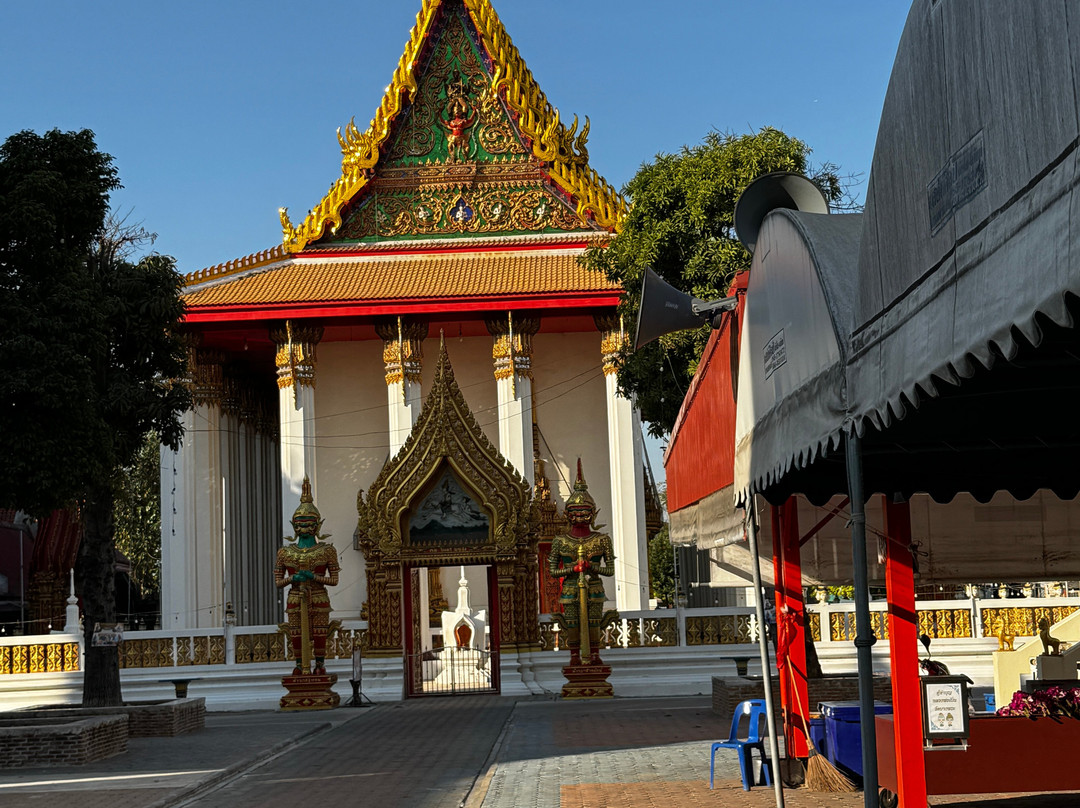Wat Bang Phra  Temple-那空猜是必去景点