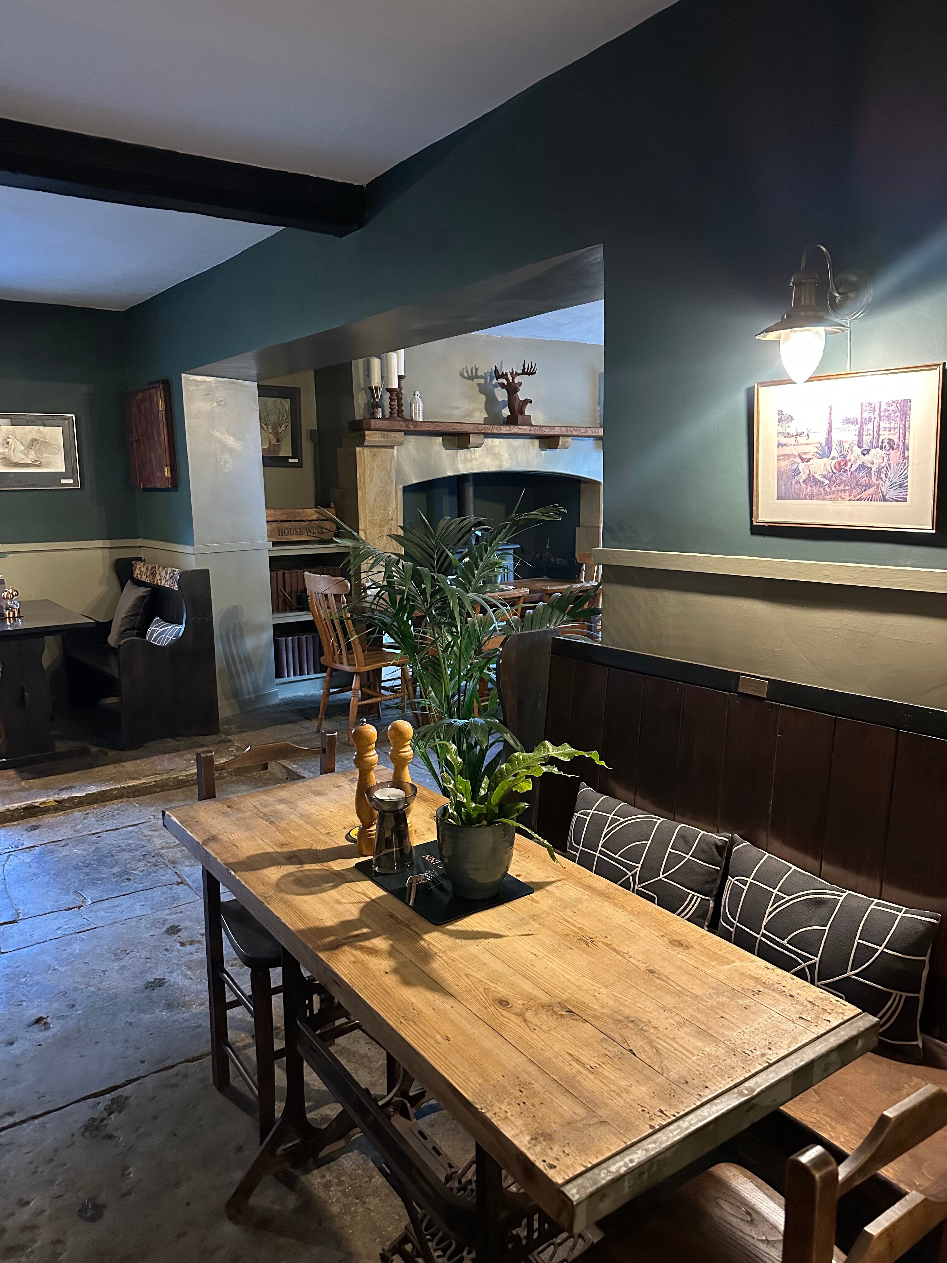The Mitre Inn-官方