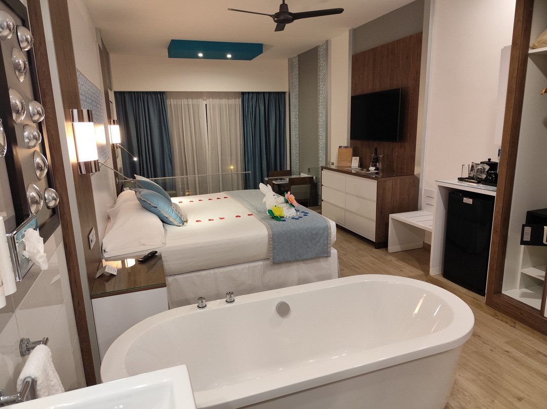 马雅海滨悦宜湾奢享酒店主图