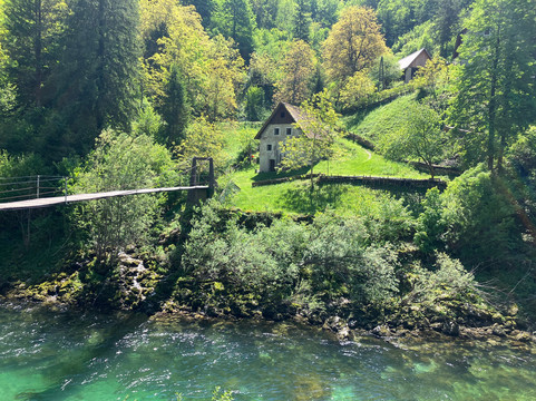 Discover Soca Tours & Transfers-博韦茨必去景点