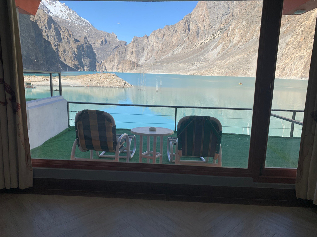 Luxus Hunza Attabad Lake Resort主图