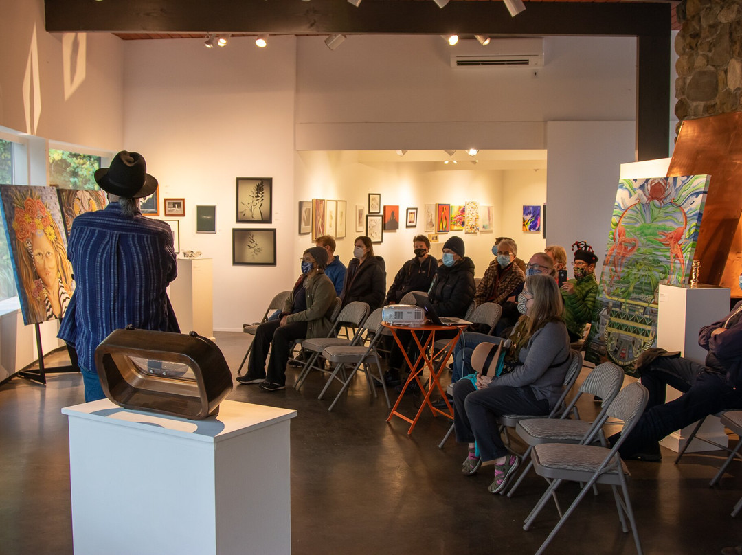 Port Angeles Fine Art Center景点图片
