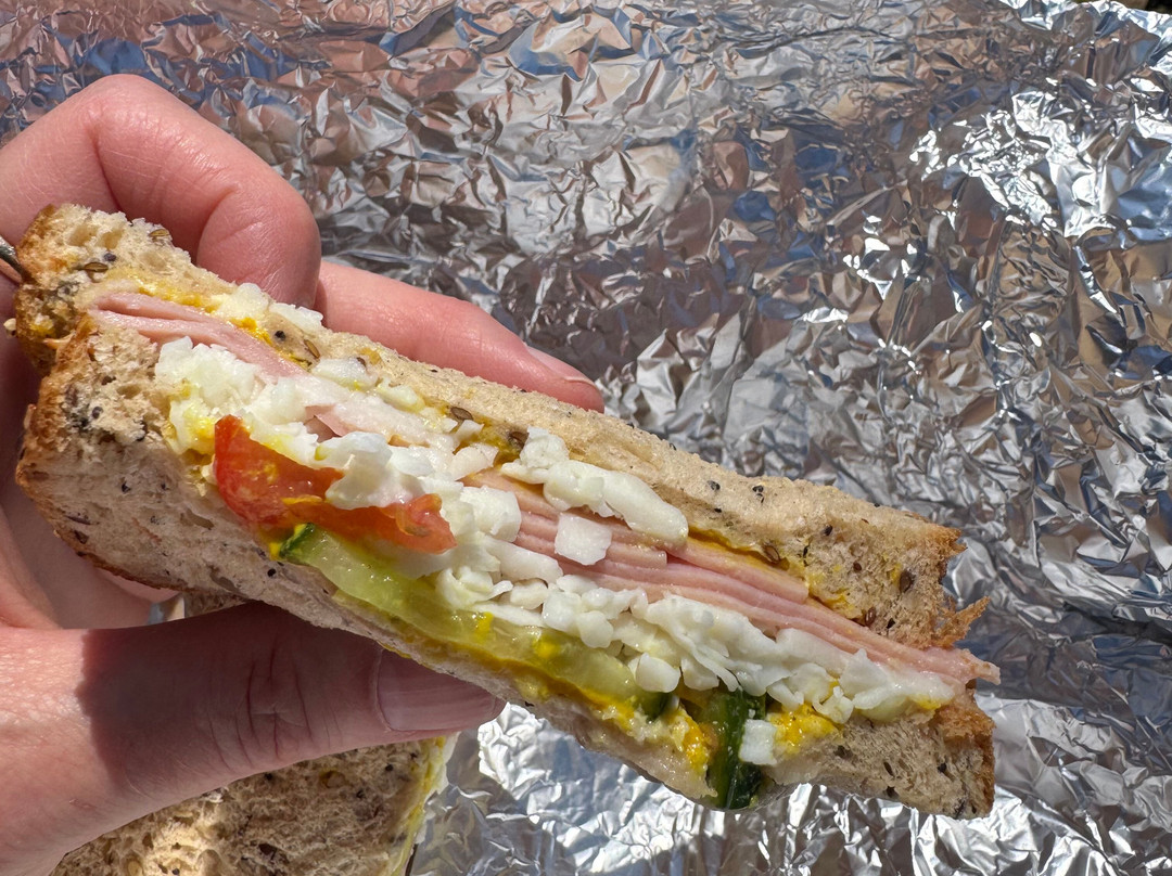 Foxdale Guest House and Campsite主图