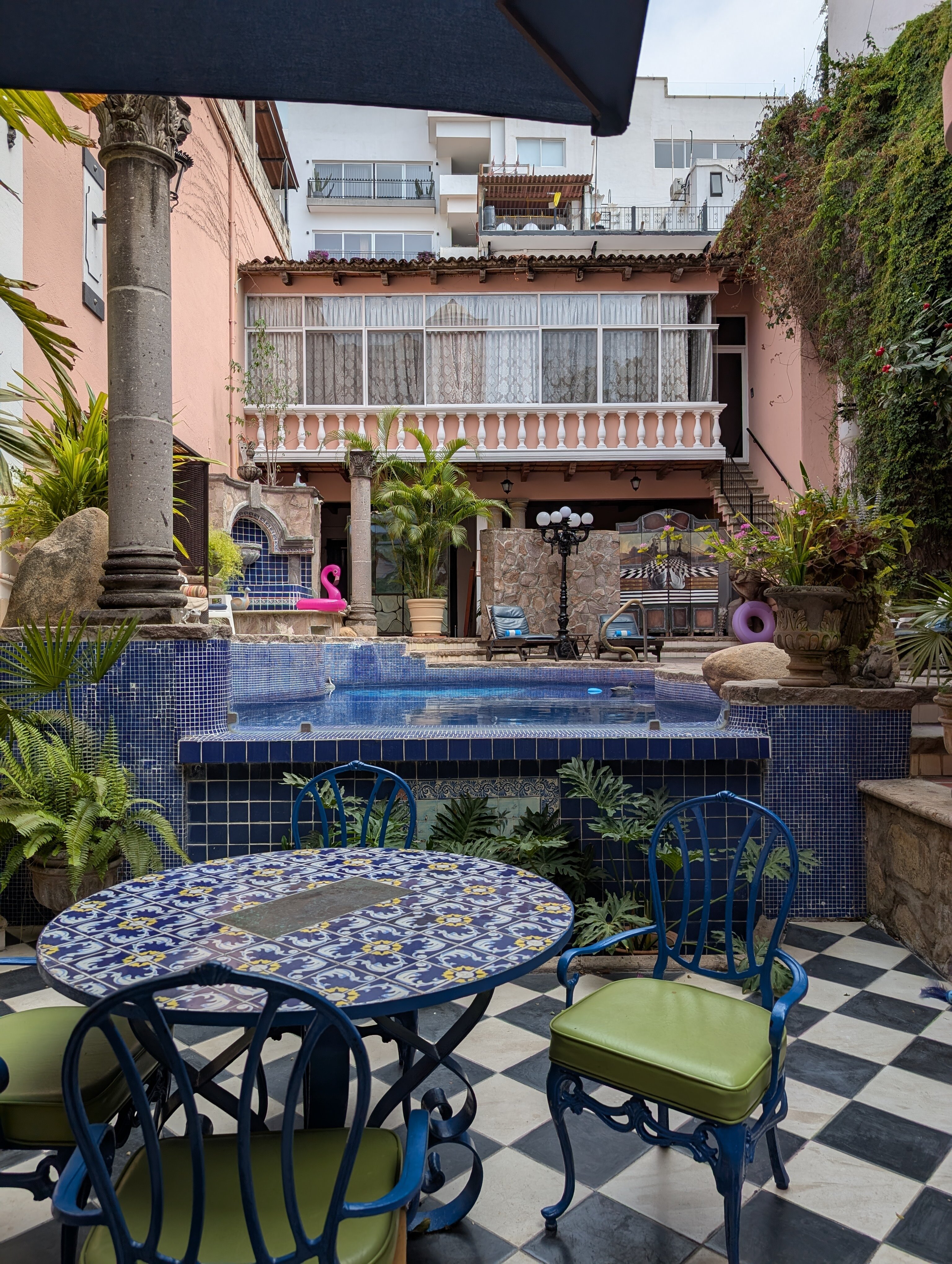 Garlands Del Rio Riverside Boutique Hotel-泳池