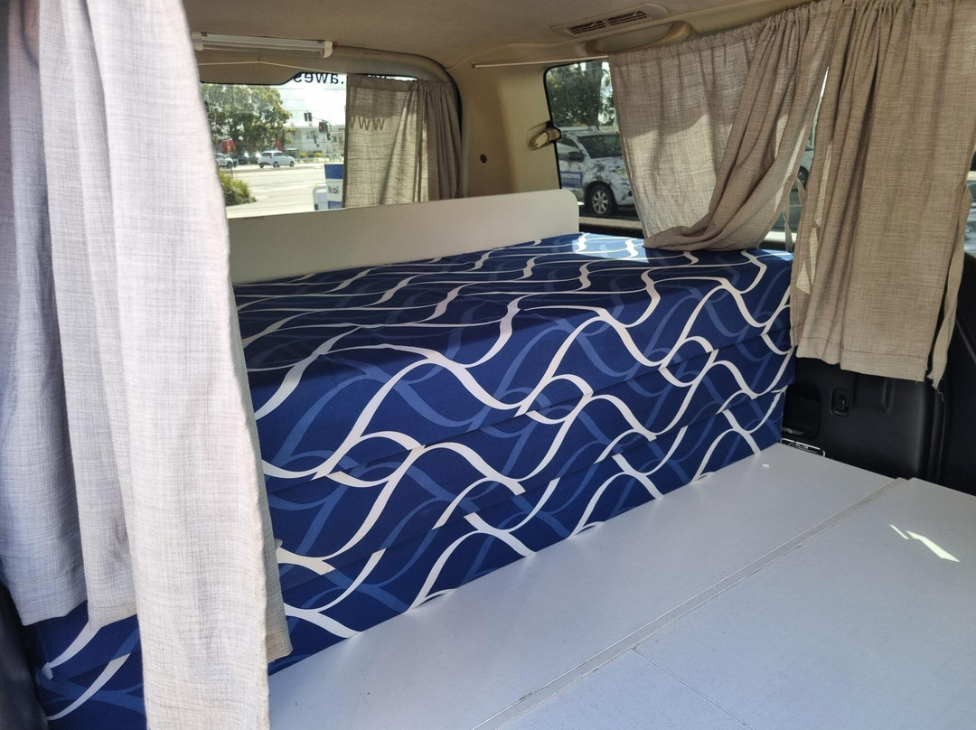 Awesome Campervans景点图片