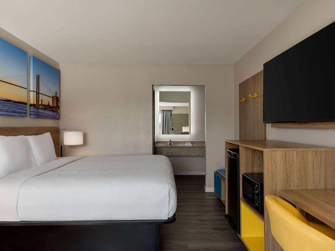 Days Inn by Wyndham Emporia