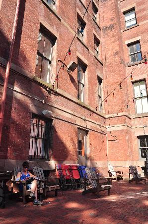 你好纽约旅舍主图