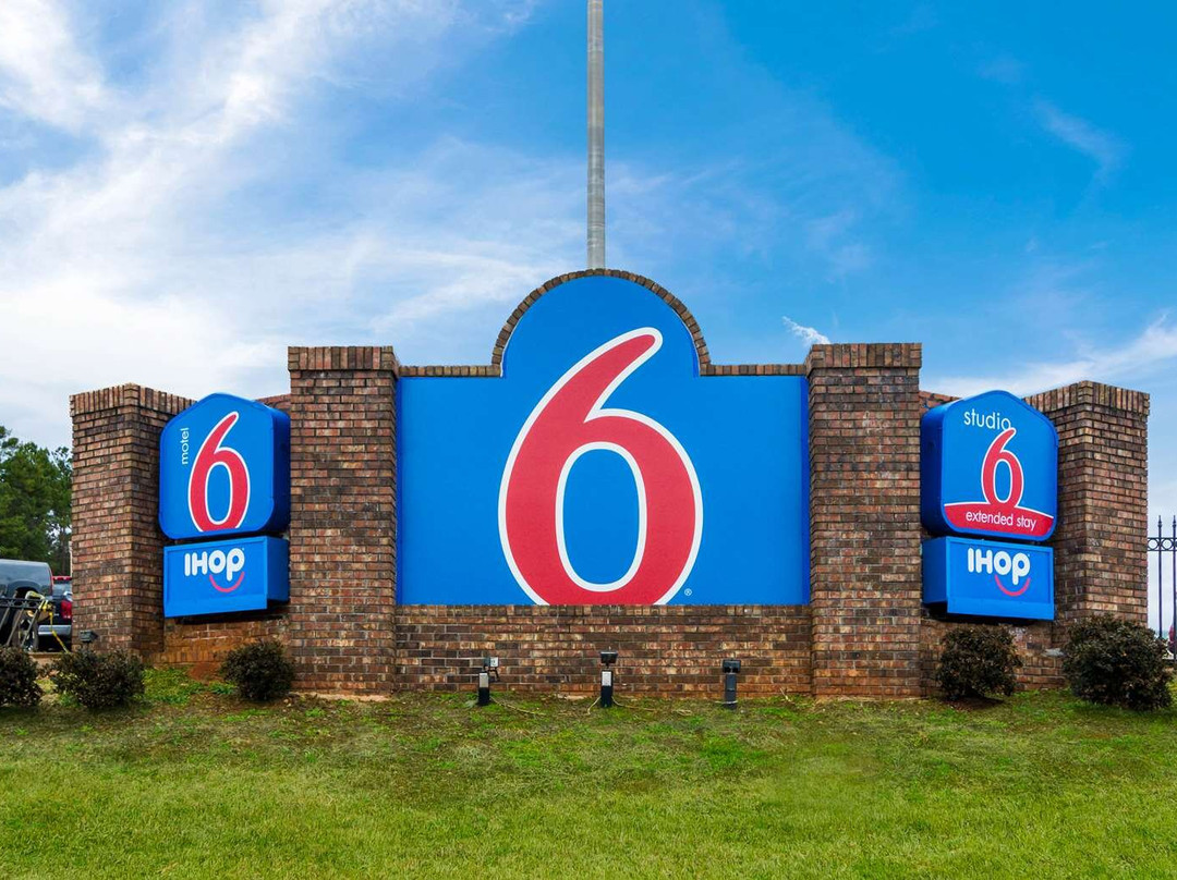 Motel 6 LaGrange, GA