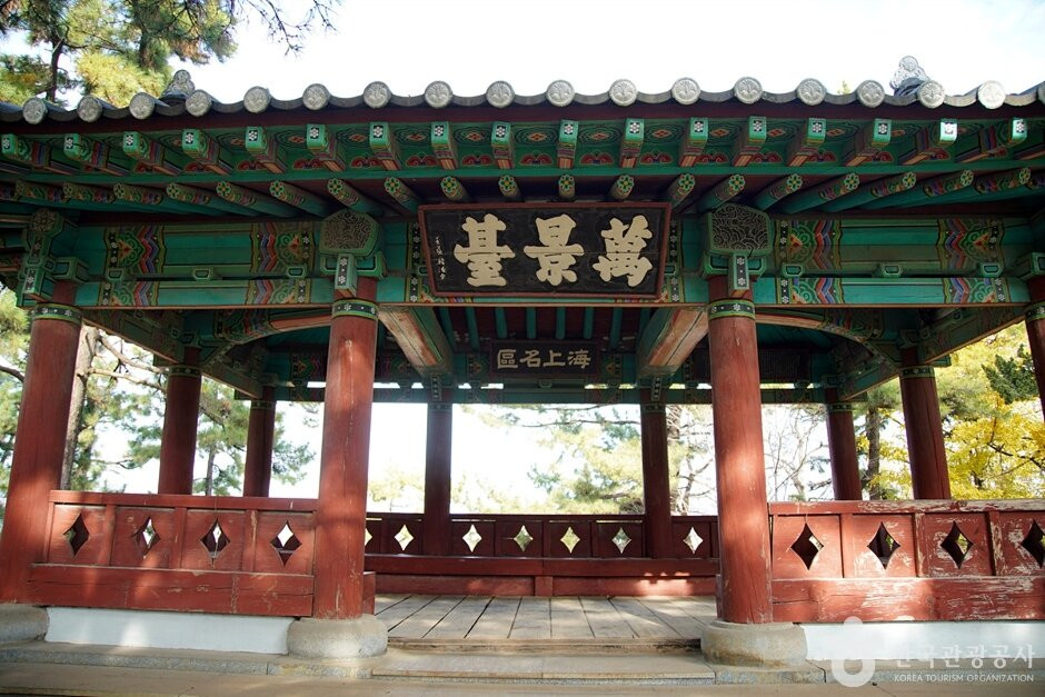 Mangyeongdae Pavilion-东海市必去景点