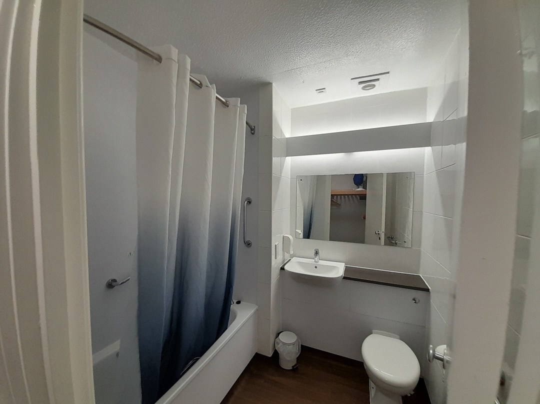 Travelodge Cardiff M4主图