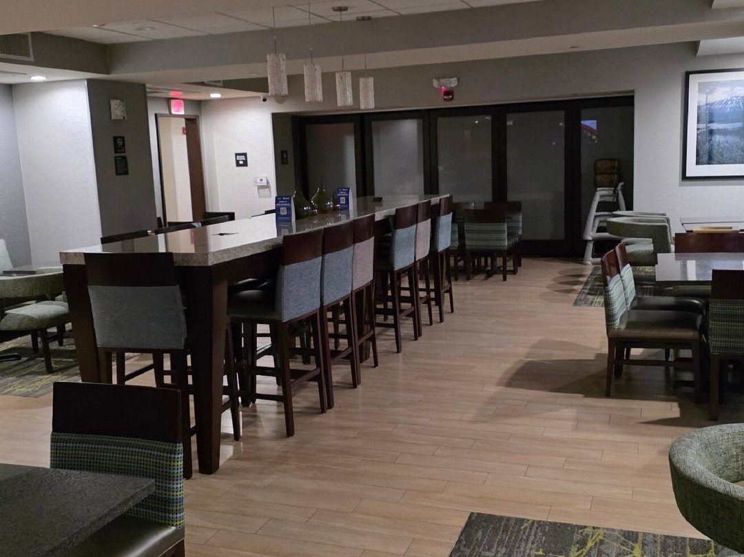 维萨利亚希尔顿恒庭酒店主图