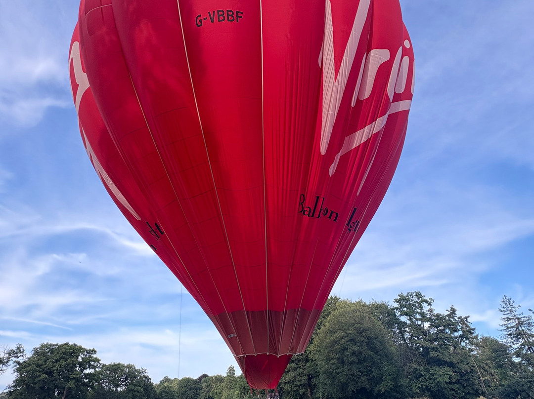 Virgin Balloon Flights - Raglan, Vale of Usk-Raglan必去景点