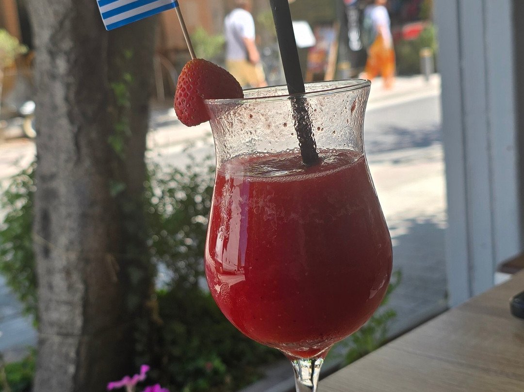 No Name Cafe Snak Bar